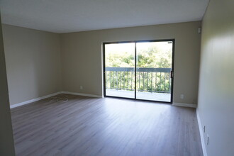 1720 N Congress Ave in West Palm Beach, FL - Building Photo - Building Photo