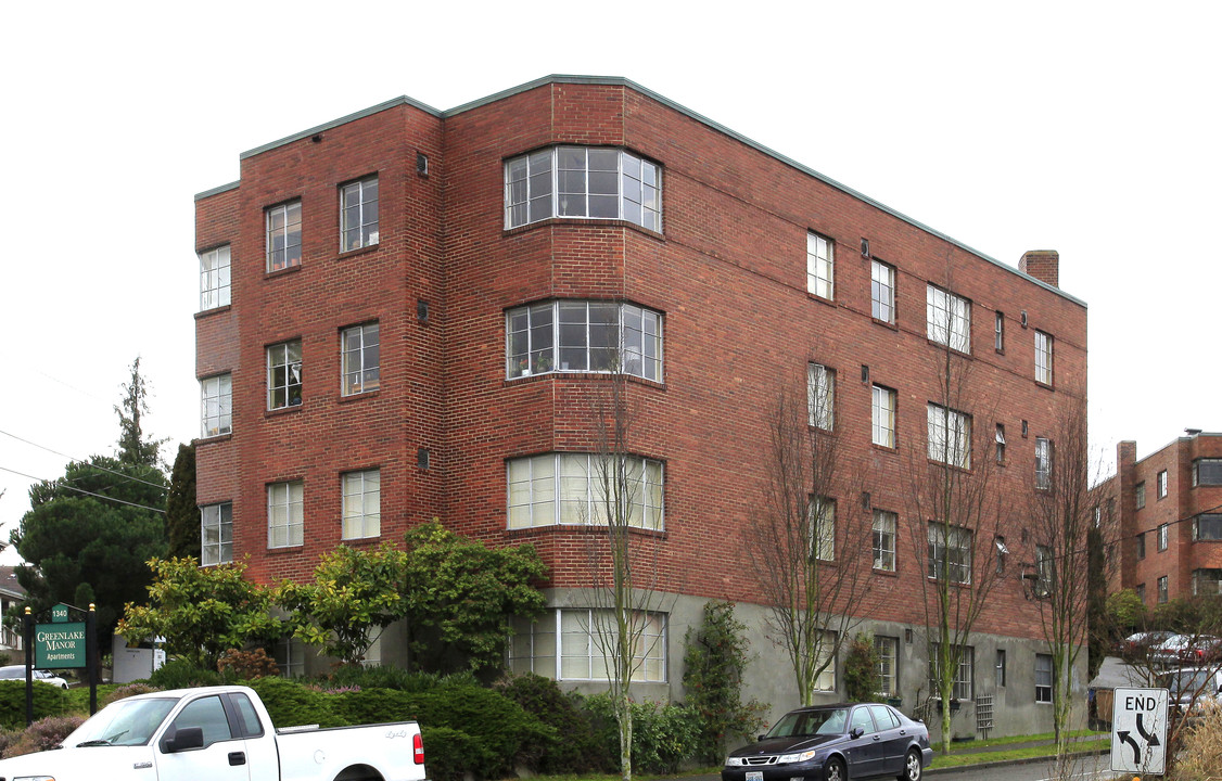 Greenlake Manor Apartments in Seattle, WA - Foto de edificio