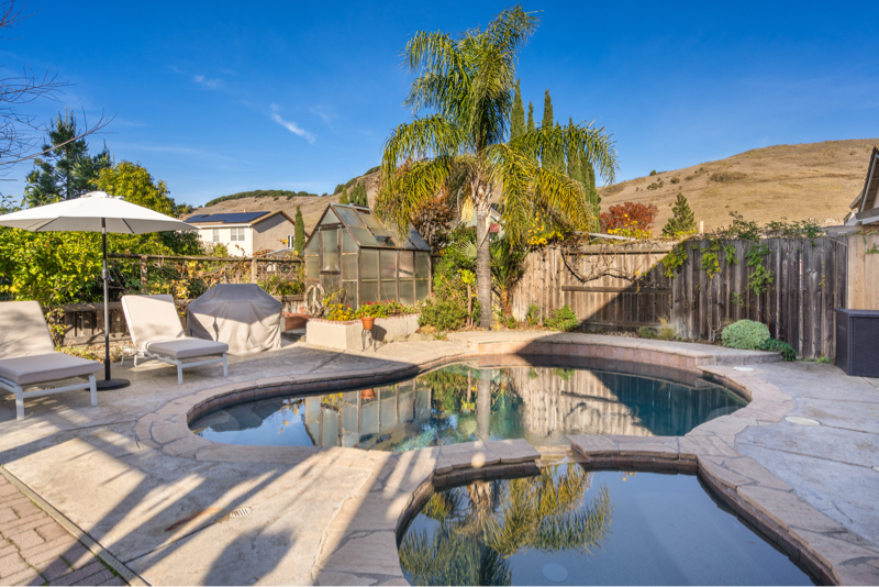 6480 Eagle Ridge Dr in Vallejo, CA - Building Photo