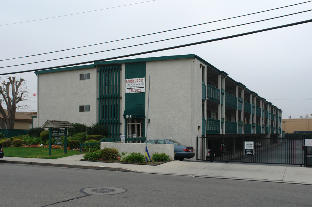 Brookstone Apartments in Midway City, CA - Building Photo