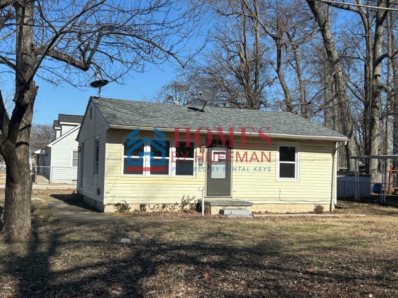 1800 Ridgeway Ave in Evansville, IN - Building Photo