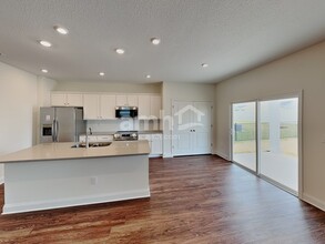 254 Onate Cir in St. Augustine, FL - Foto de edificio - Building Photo