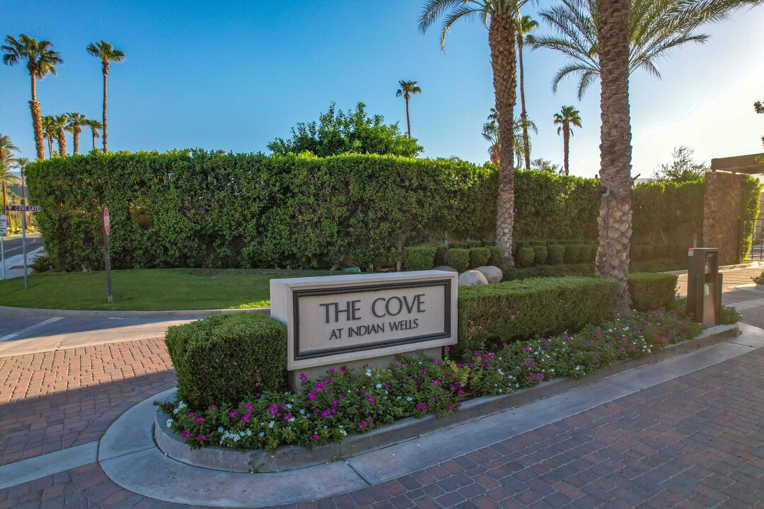 74797 S Cove Dr in Indian Wells, CA - Building Photo