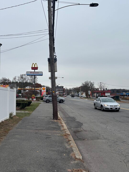 554 Main St, Unit 2 in Wakefield, MA - Building Photo