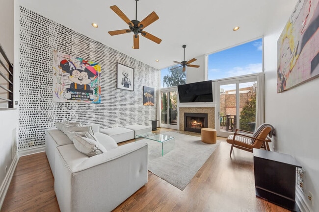 property at 657 N Carpenter St