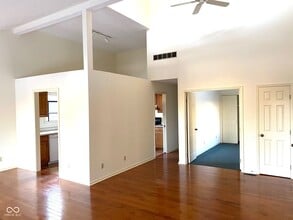 4462 Carya Square in Columbus, IN - Building Photo - Building Photo