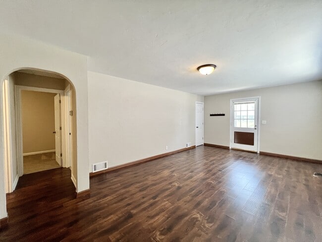1425 Sharon St in Janesville, WI - Building Photo - Building Photo