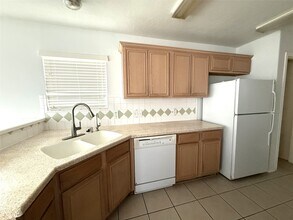 13830 Fort Nelson Dr in Houston, TX - Foto de edificio - Building Photo