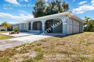 6570 Coliseum Blvd in Port Charlotte, FL - Building Photo - Building Photo