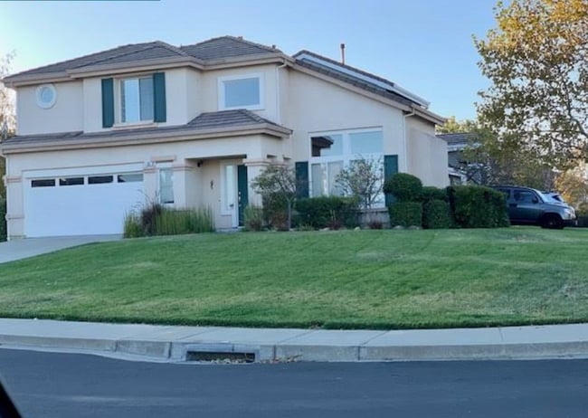 property at 51 Antelope Ct