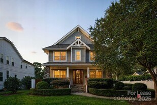 3125 Pinehurst Pl in Charlotte, NC - Building Photo