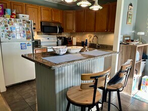 28 Scarborough Ln, Unit Pavillion in Wappingers Falls, NY - Foto de edificio - Building Photo