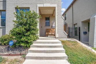 2607 McCart Ave in Fort Worth, TX - Building Photo - Building Photo