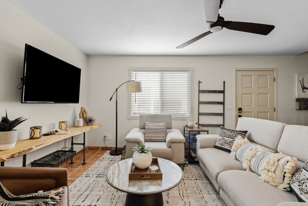 10209 N 8th Pl in Phoenix, AZ - Building Photo