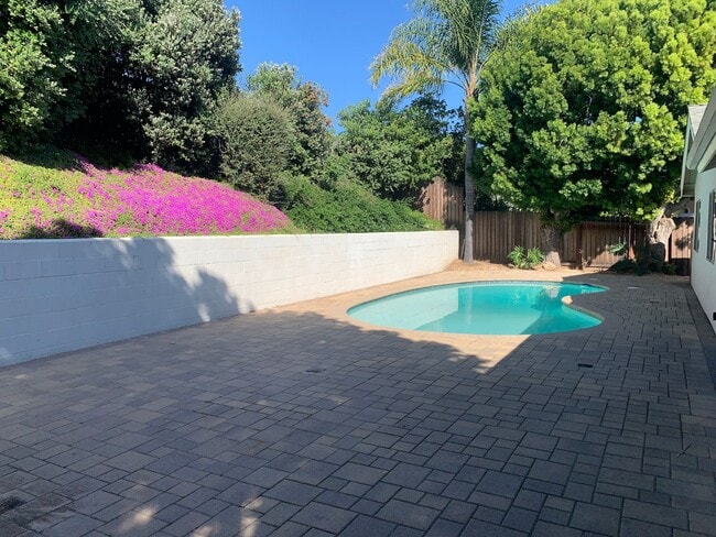 5190 Vista Bahia in Santa Barbara, CA - Building Photo - Building Photo