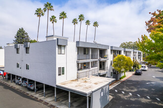 The Palms at Coddingtown in Santa Rosa, CA - Building Photo - Building Photo