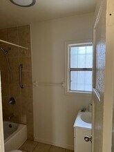 2253 S Cochran Ave, Unit 2253 in Los Angeles, CA - Building Photo - Building Photo