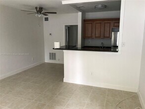 757 NE 127th St in North Miami, FL - Building Photo - Building Photo