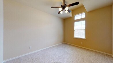 103 Kimber Ln in College Station, TX - Building Photo - Building Photo