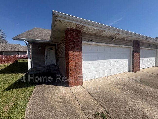 property at 1212 Flora St