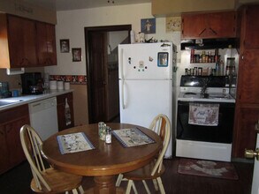 602 16th Ave, E in Menomonie, WI - Building Photo - Building Photo