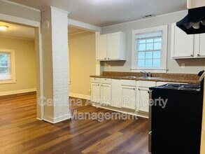 2554 Hemphill St in Charlotte, NC - Building Photo - Building Photo