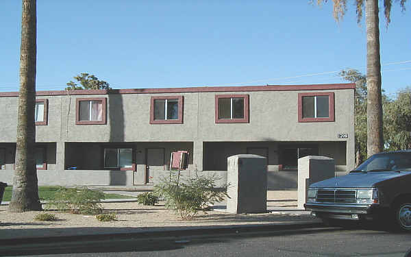 Palm Dale Apartment in Mesa, AZ - Building Photo - Building Photo