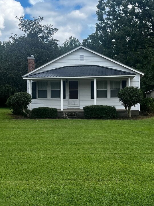6685 U.S. Hwy 17 S in New Bern, NC - Building Photo