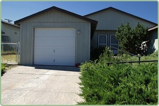 2014 California Ave in Klamath Falls, OR - Building Photo - Building Photo