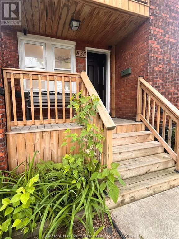 837-837 Louis Ave in Windsor, ON - Building Photo - Building Photo