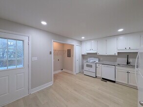 104 Stowe Pl in Garner, NC - Foto de edificio - Building Photo