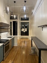 1728 N Franklin Pl, Unit Front in Milwaukee, WI - Building Photo - Building Photo