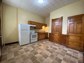109 N 8th St in Quincy, IL - Building Photo - Building Photo