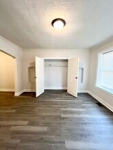 1154 N Lawndale Ave in Chicago, IL - Building Photo - Building Photo