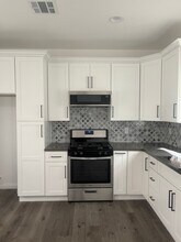 10863 Nettleton St in Sun Valley, CA - Building Photo - Building Photo