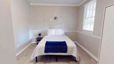 8294 Union Grove Rd in Lithonia, GA - Building Photo - Building Photo