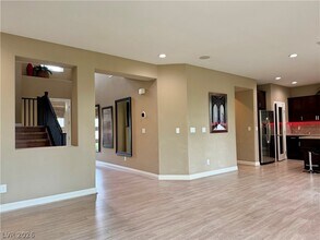 7025 Solana Ridge Dr in North Las Vegas, NV - Building Photo - Building Photo