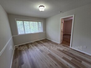 9150 Ramona Ave in St. Louis, MO - Foto de edificio - Building Photo