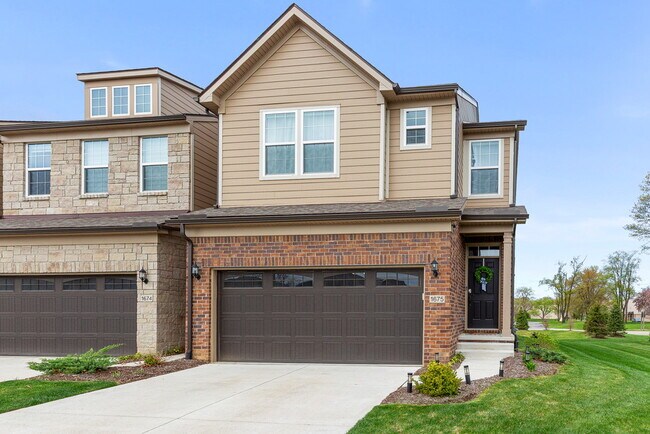 1675 Addison Cir in Commerce Township, MI - Building Photo - Building Photo