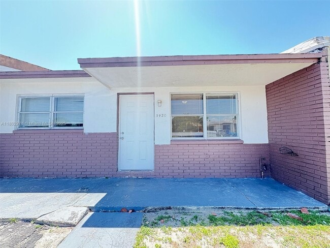 property at 5420 SW 38th St