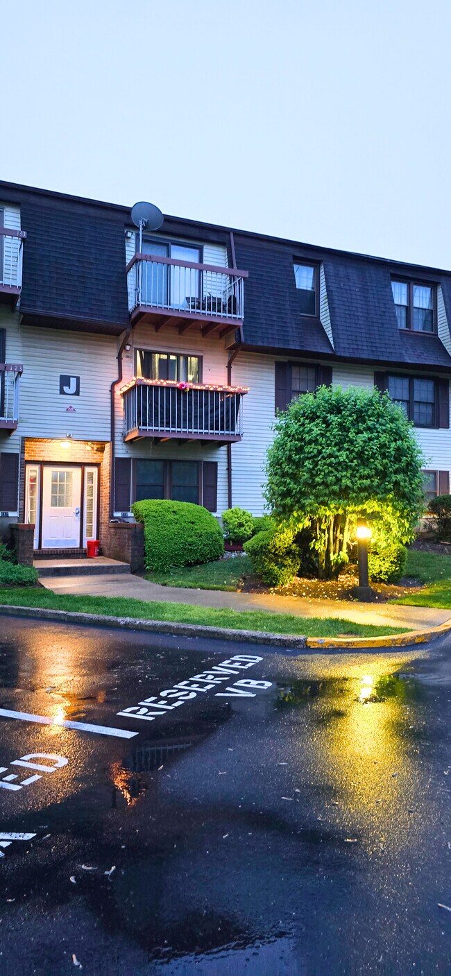 114 Orlando St in Edison, NJ - Building Photo - Building Photo