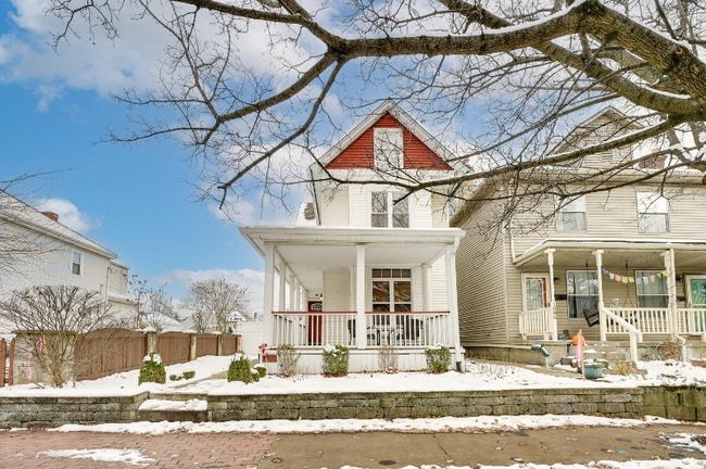 property at 1090 Michigan Ave