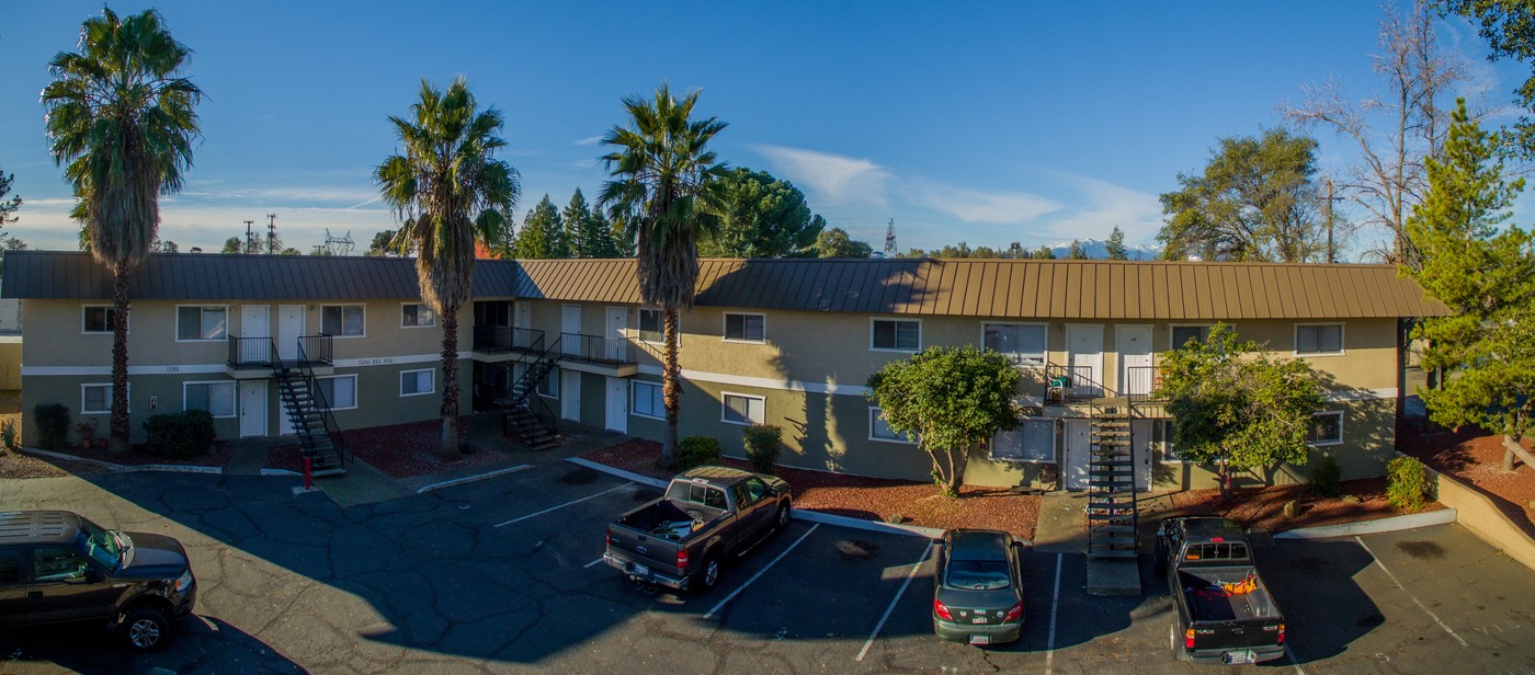 Casa Del Rea in Redding, CA - Building Photo