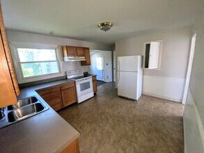 811 Bella Ln in St. Louis, MO - Building Photo - Building Photo