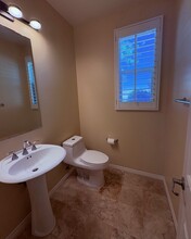 26019 Brinton Plz in Santa Clarita, CA - Foto de edificio - Building Photo