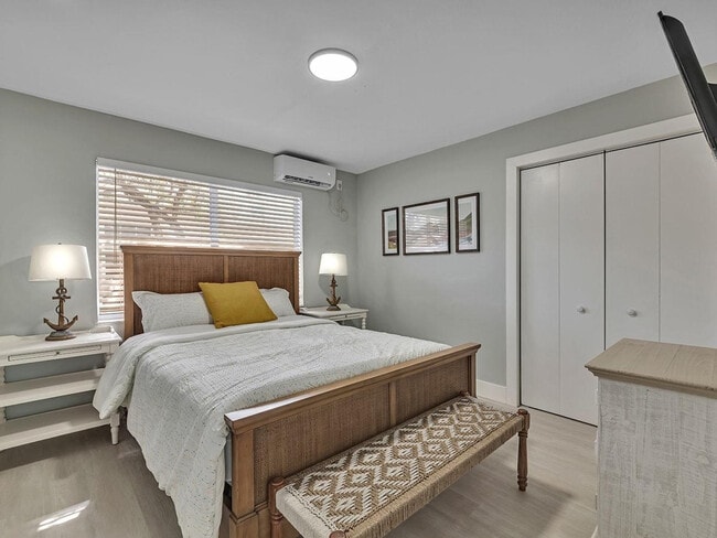 320 Walnut St in Hollywood, FL - Building Photo - Building Photo