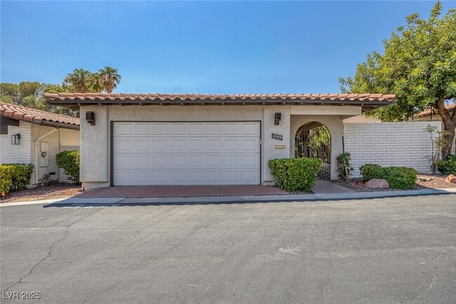 property at 3105 Plaza De Rosa