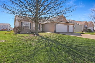 814 Cone Flower Dr in Waterloo, IL - Foto de edificio - Building Photo