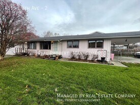 4515 E 8th Ave in Anchorage, AK - Building Photo