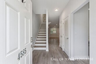4585 Great Oak Dr in North Charleston, SC - Building Photo - Building Photo